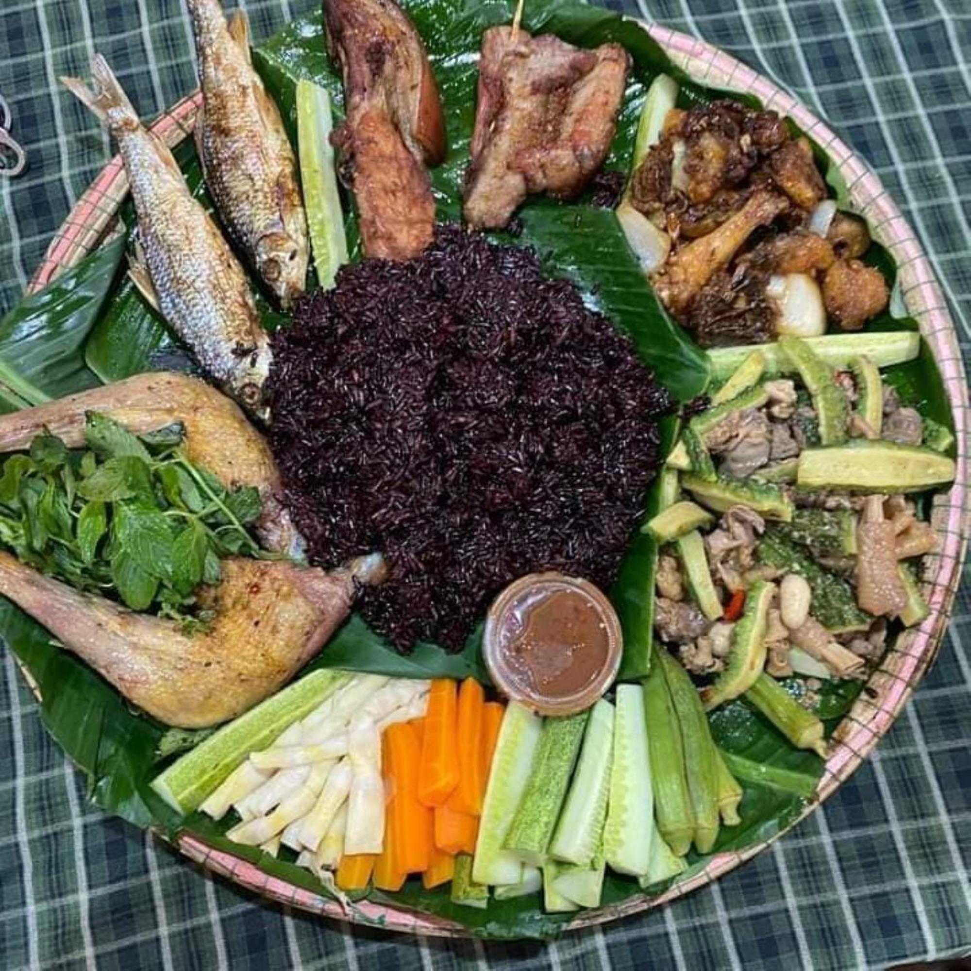 Homestay Ho Son - Thac Anor A Luoi Экстерьер фото